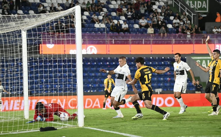Sabor amargo en el Decano: Olimpia empató con Guaraní y las dudas rondan al franjeado