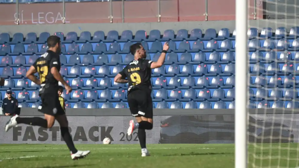 Olimpia golea a San Lorenzo, termina la primera rueda a un punto de la cima